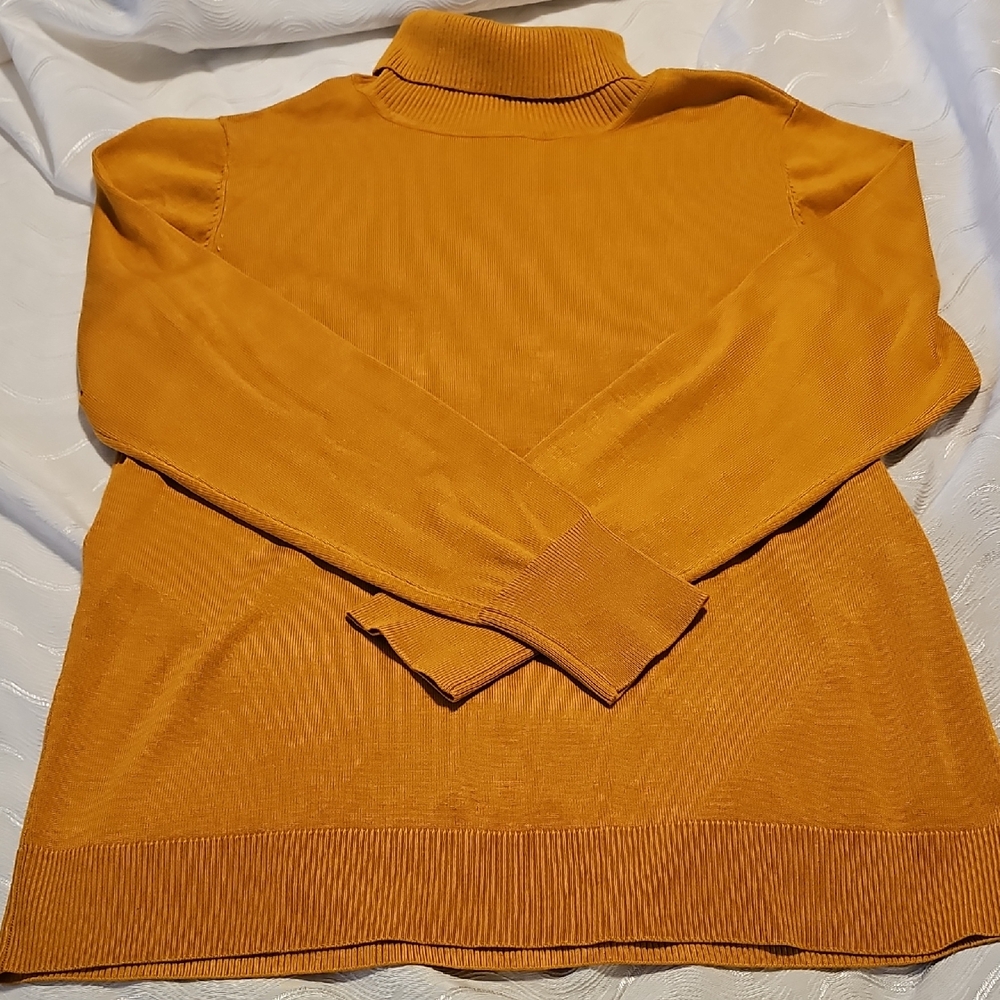 Carolyn Taylor Golden Yellow Women's Sweater XL New With Tags